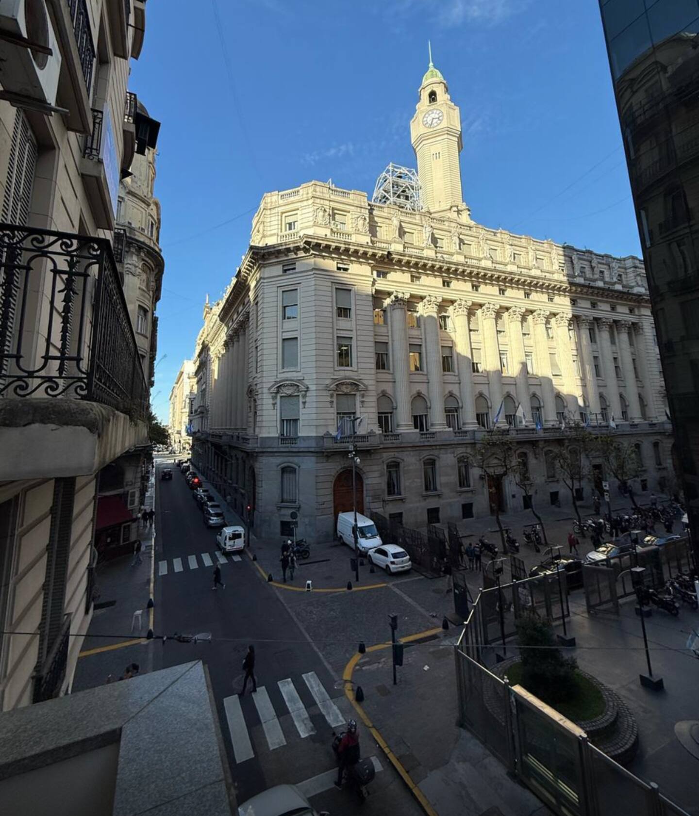 Zenón, terraza legislatura porteña en Buenos Aires — foto 1